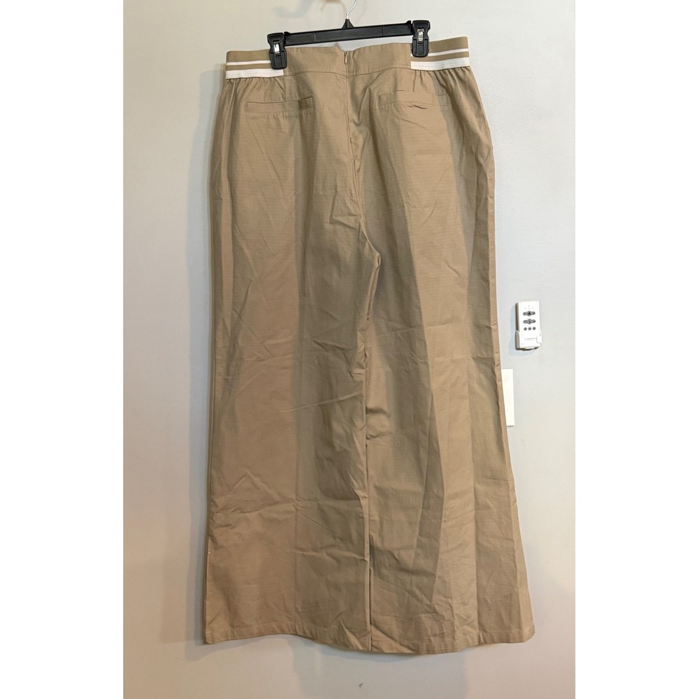 Nike Womens Wide Leg Ripstop Trousers Khaki Beige FV4651-247 Size XL Pockets NEW - Picture 2 of 10